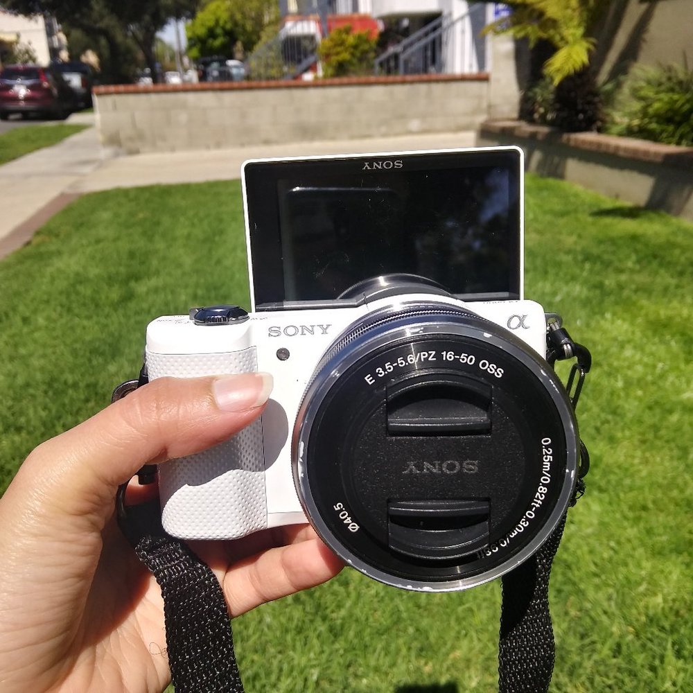 SONY a5000 Vlogging camera